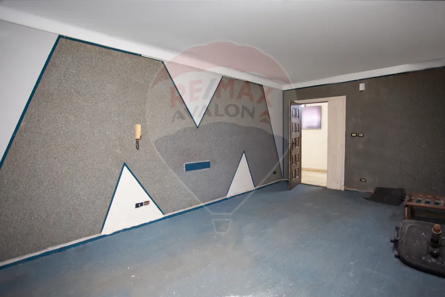 Administrative unit for sale 154 m Louran (Abu Qir st.)