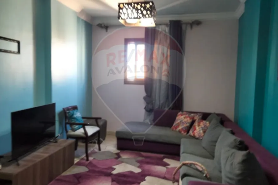 شقة للبيع 105 م بوكلي (ش لافيزون)