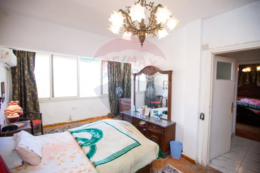 شقة دوبليكس للبيع 120 م المعمورة الشاطيء (شارع يوسف السباعى)