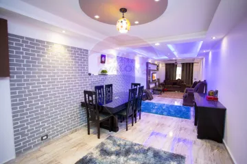 (شقة للبيع 175 م لوران (بالقرب من شارع أبوقير