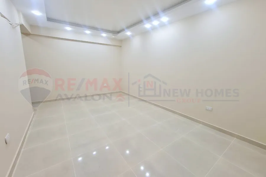 شقة للبيع 240 م بولكلي (ش وينجت)