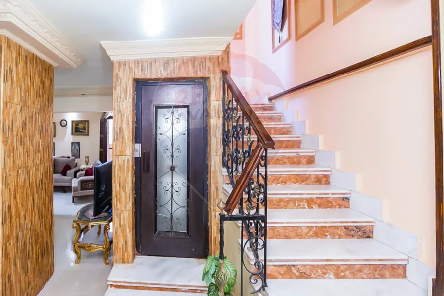 Duplex apartment for sale 237 m Zizinia (Dar Al-Rayaa St.)
