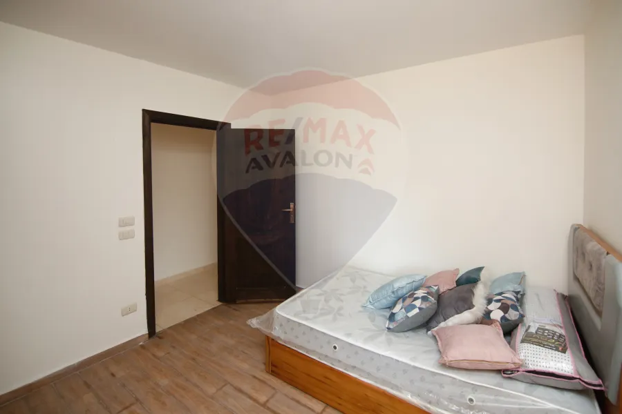 Furnished apartment for rent 160 m Gleem (Abd El-Salam Aref St)