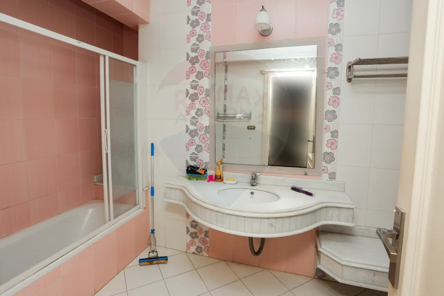 Duplex apartment for sale 280 m Louran (Al Wataniya Ibrahim Nassir St - Branched from Shaarawy)