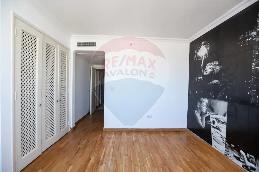 Apartment For Sale 264 m San Stefano (Four Seasons)