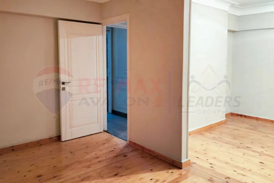 Apartment for sale 120 m Smouha (Victor Emmanuel Square)