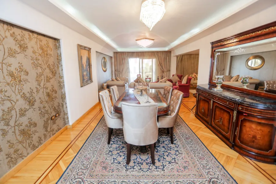 Apartment for sale 400 m San Stefano (steps from San Stefano Mall and the sea)