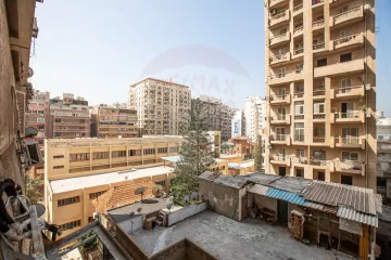 شقة للبيع 105م رشدي (ش احمد شوقي)