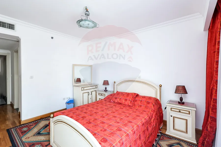 شقة للبيع 270 م سان ستيفانو ( فور سيزون )