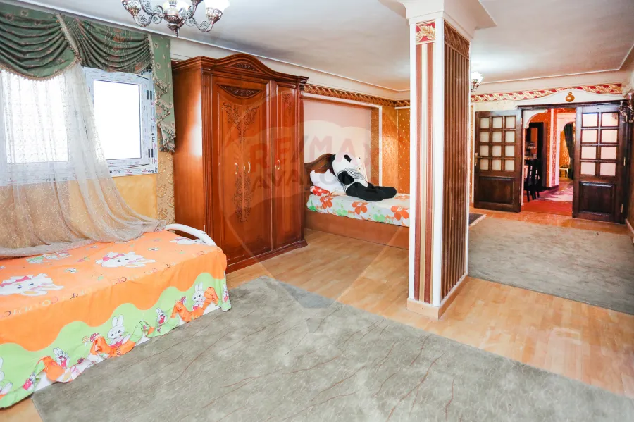 Apartment for sale 300 m Elebrahmia (Steps from Sporting club - Lajeteh St)