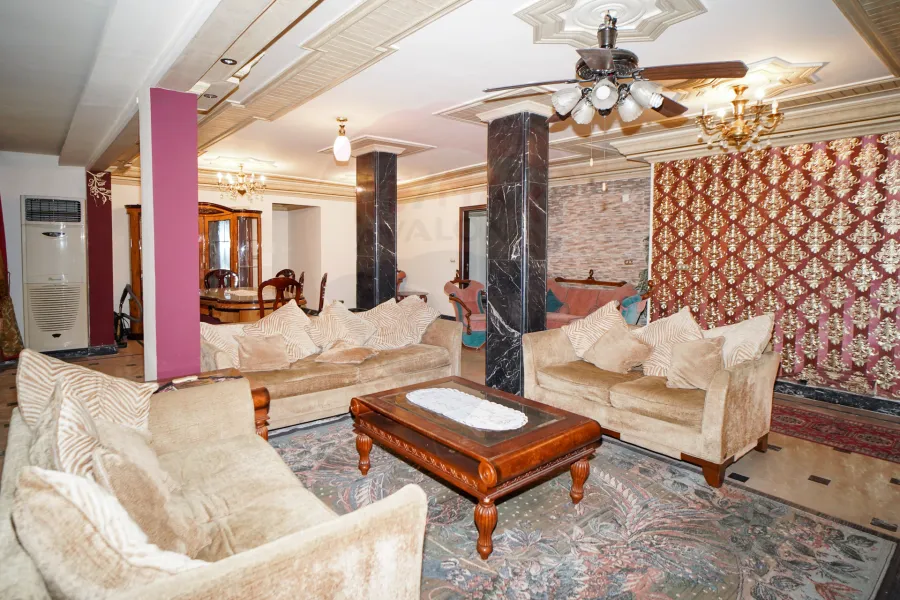 شقة للبيع 500 م لوران (ش شعراوي الرئيسي)