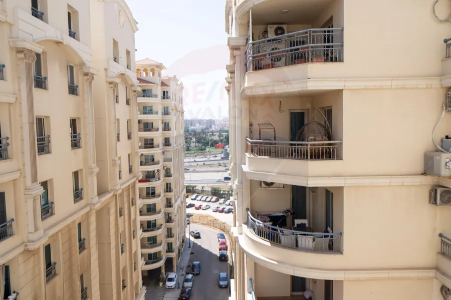 شقة للبيع 263 م سموحة (كومباوند انطونيادس)