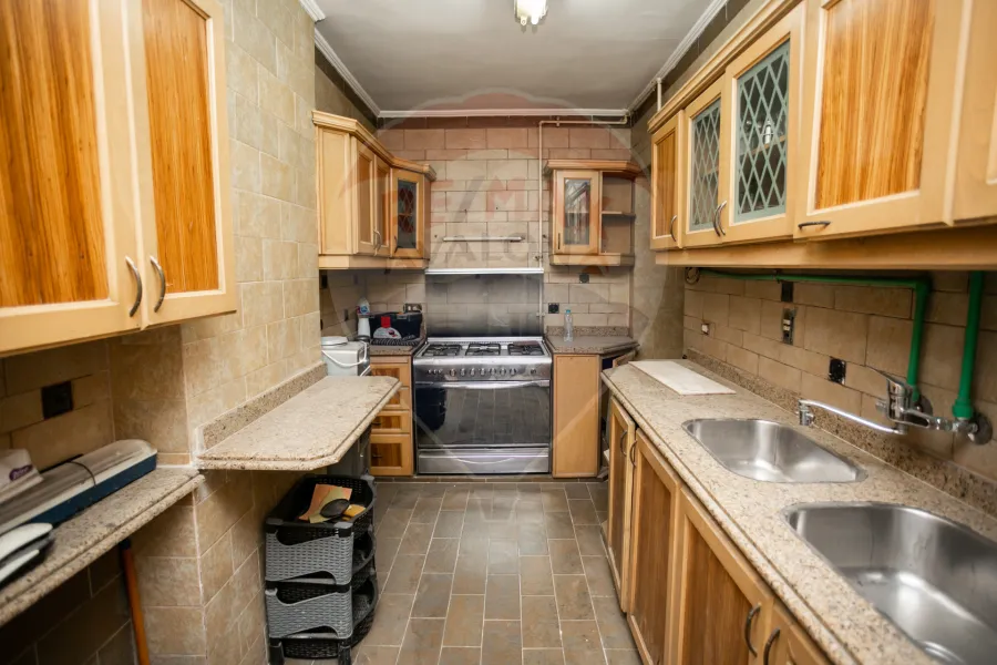 شقة للبيع 148 م سموحة (كومباوند البروج)