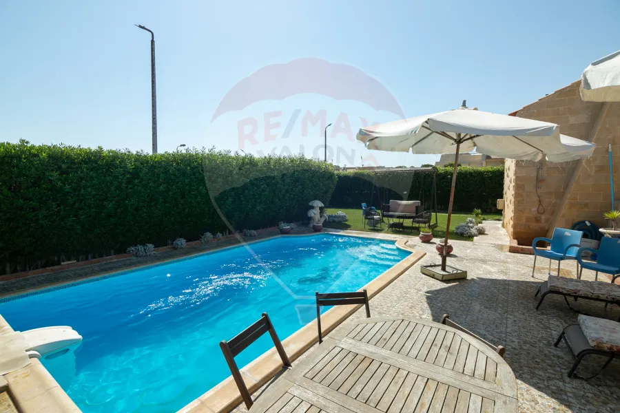Stand-alone villa for sale (Al-Fayrouzah) 600 m