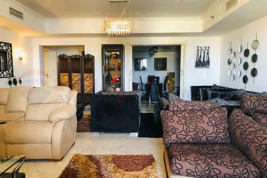 شقة للايجار المفروش 300 م سان ستيفانو ( الفور سيزون )