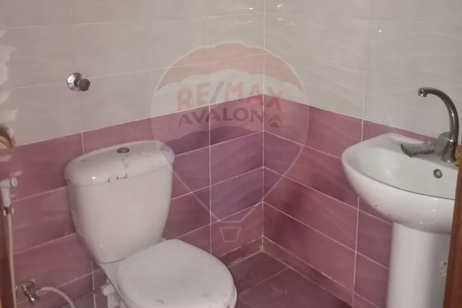 Administrative headquarters for rent 190 m Louran (behind Sumed Company)