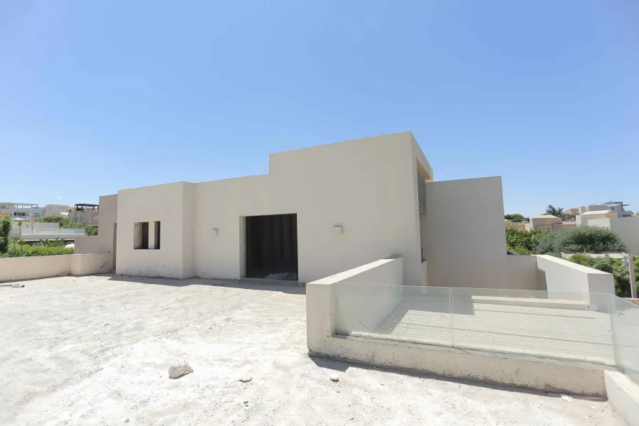 شاليه 3x1 هاسيندا وايت (الساحل الشمالي) - أول علوي وله كابينه خاصه عالبحر واللاجون