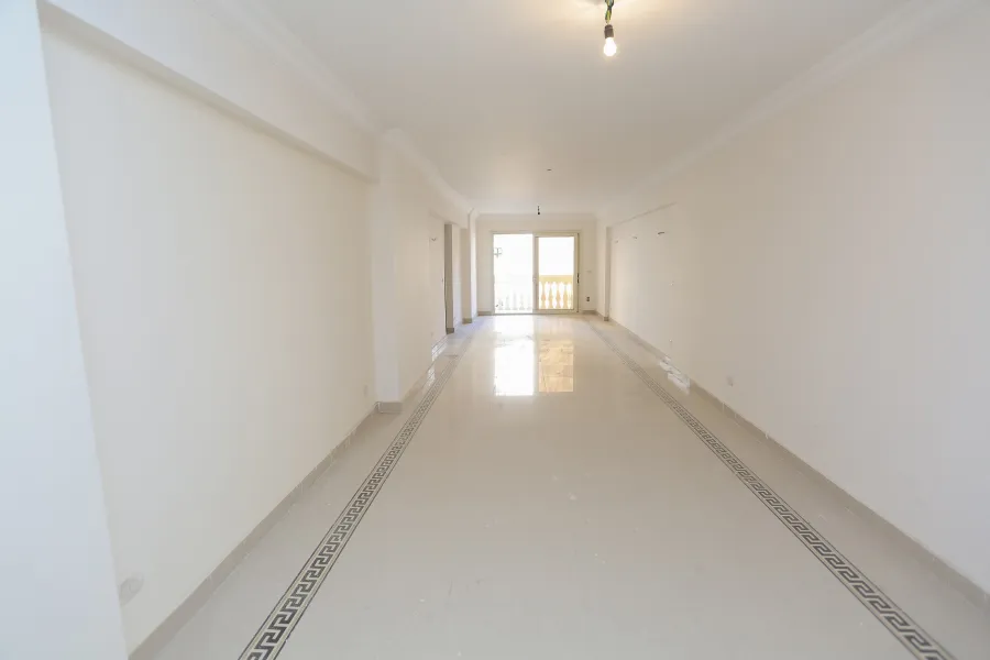 شقة للبيع 165م جناكليس - متفرع من ش أبوقير