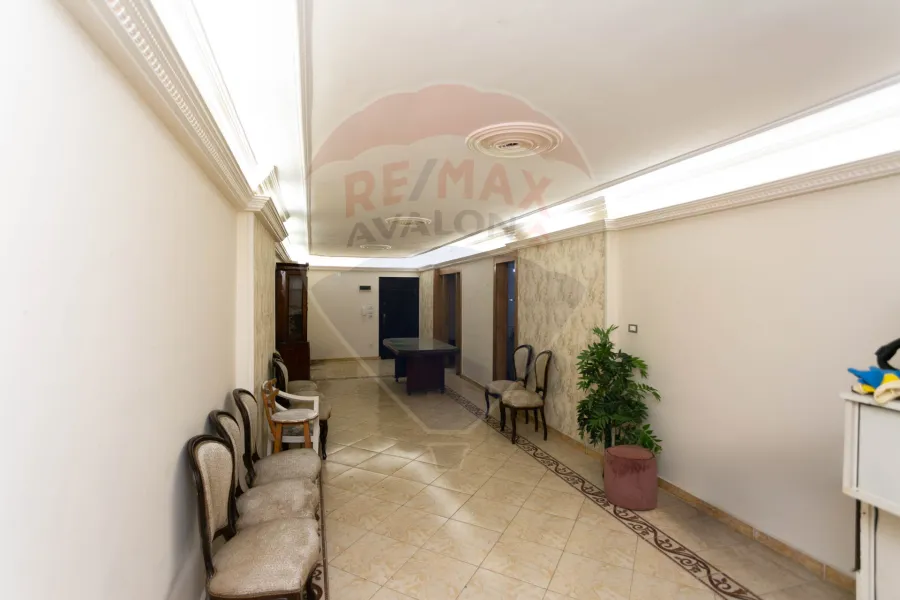 شقة للبيع 140 م السرايا (ش الطفولة السعيدة )