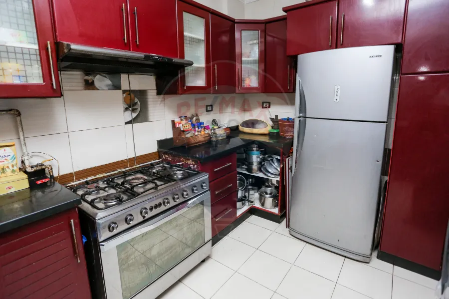 شقة للبيع 227 م جليم (ش رسمي باشا)