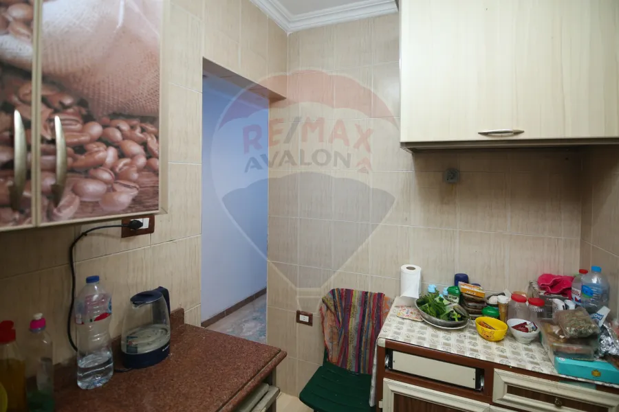 شقة للبيع 90 م ميامي (ش إسكندر إبراهيم تقاطع مع ش الملك حفني)