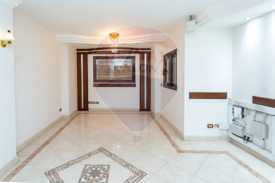 Administrative apartment for sale 111 m Smouha (Fawzy Moaz St.)