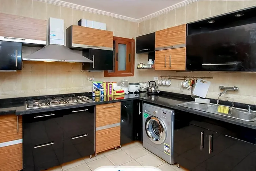 شقة للبيع 237م سموحة  (خطوات من ش ألبرت الاول)