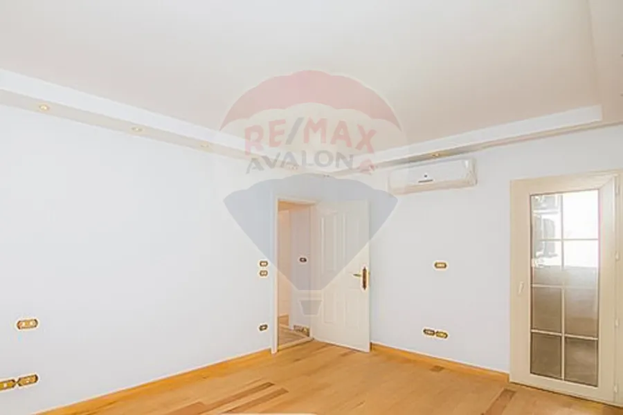 Apartment for sale 195 m Smouha (Fawzi Moaaz st-Brand Building)