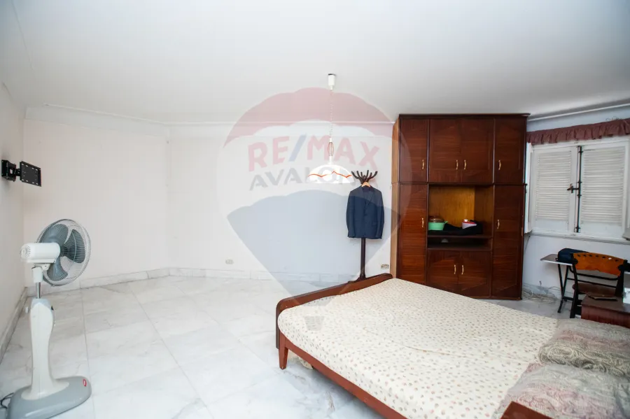 شقة للبيع 265 م رشدي (ش رشدي باشا)