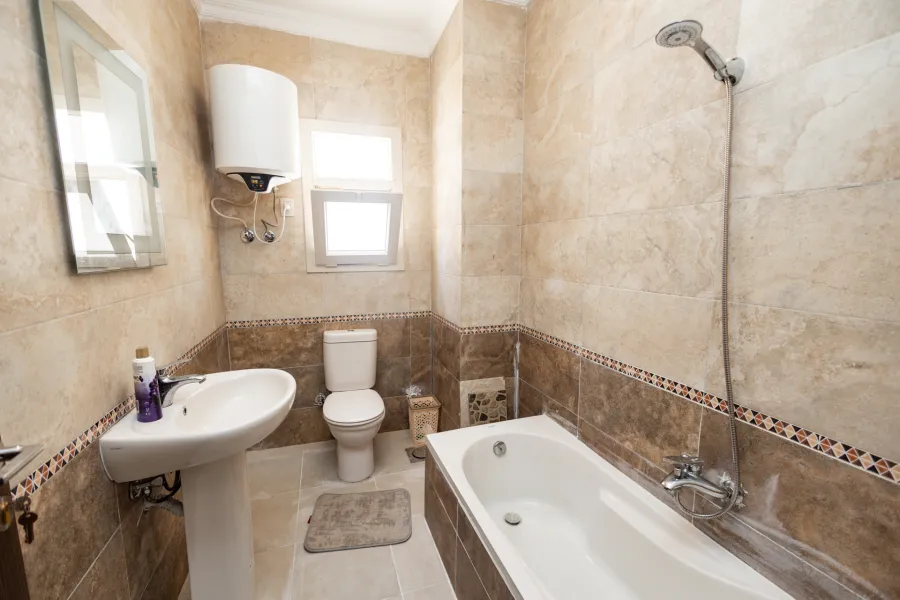 Ground chalet with garden for sale (Coral Hills) 170 m