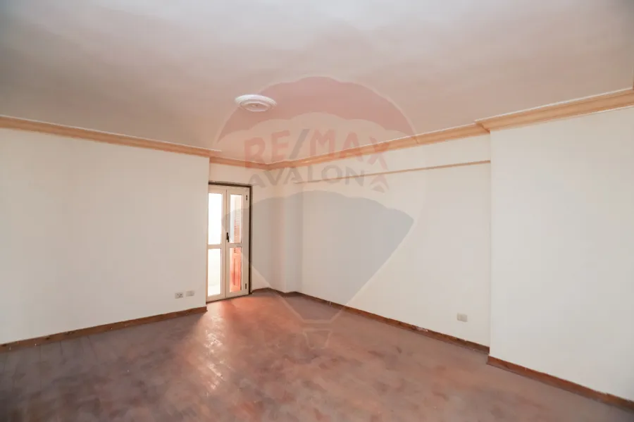 شقه دوبلكس للبيع او الإيجار 425 م لوران (متفرع من الاقبال)