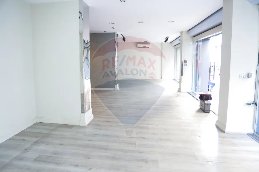 Shop For Sale 237 m Smouha (Elnasr Club St.) - Suitable For All Activities