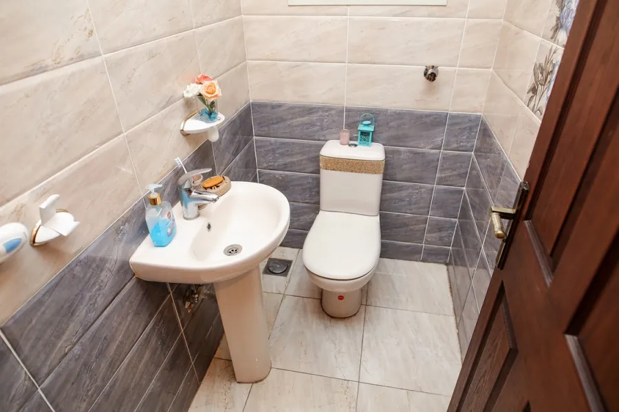 شقة للبيع 140م جناكليس (على الترام مباشرة)