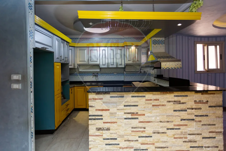 شقة للبيع 217 م سابا باشا (خطوات من ش ابو قير)