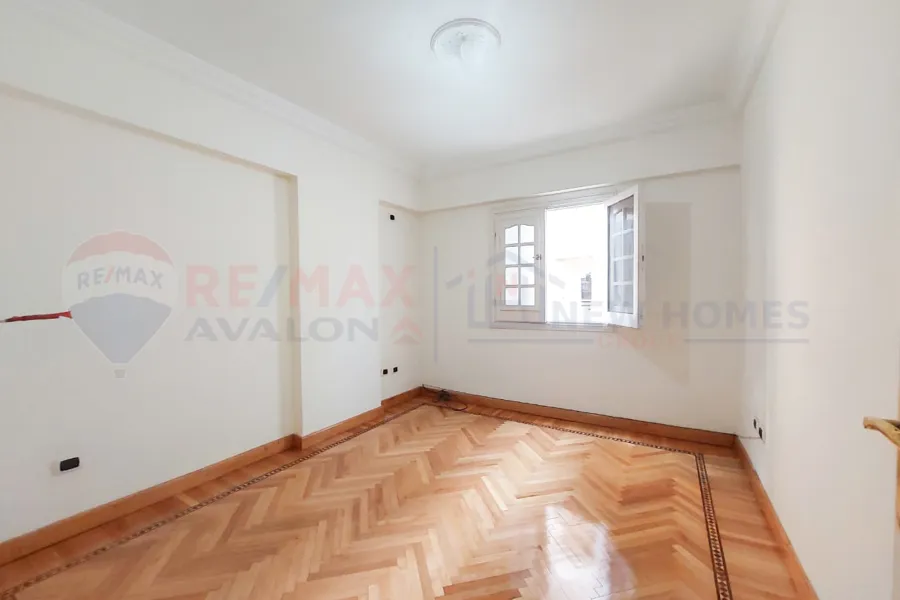 Apartment for sale 120 m Zizinia (Ibrahim Al-Attar St - steps from Abu Qir St)