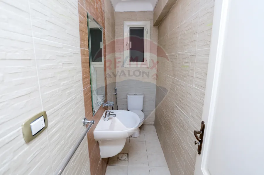 Apartment For Sale 160 m Smouha ( Safa St- Branched from Admon Frimon St. )