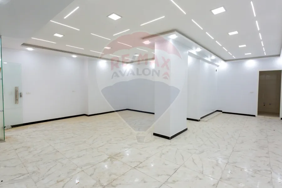 محل للبيع 70 م سموحة (متفرع من ش الخمسين)