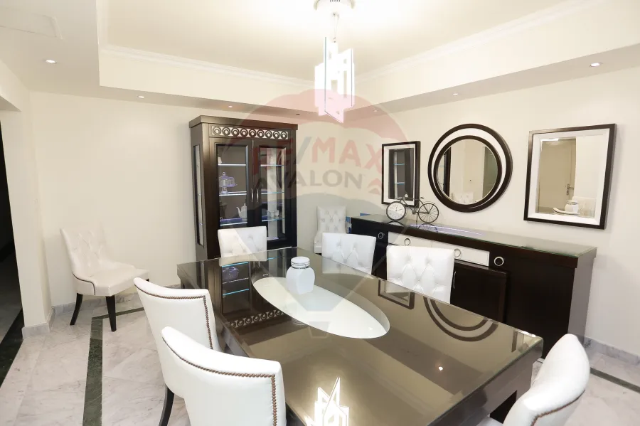 شقة للإيجار المفروش 295 م سان ستيفانو (ابراج الفور سيزون)