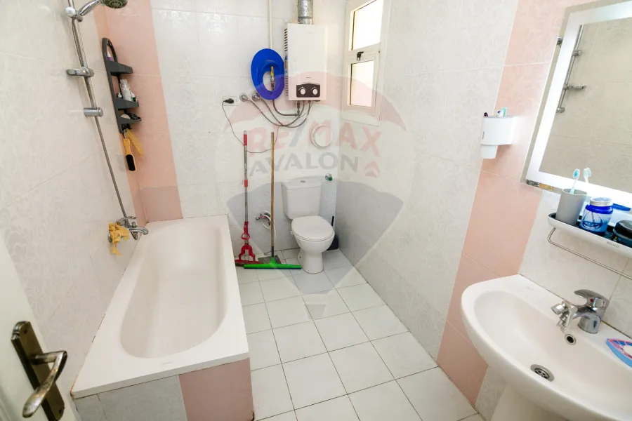 شقة للبيع 200 م سموحة (جراند ڤيل)