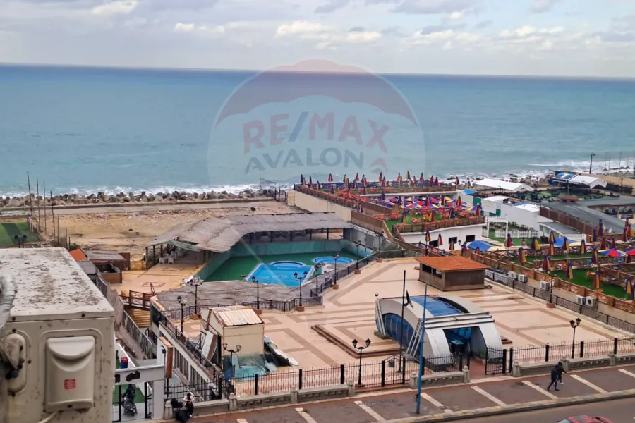 Apartment for sale 100 m Saba Basha (directly on the sea)