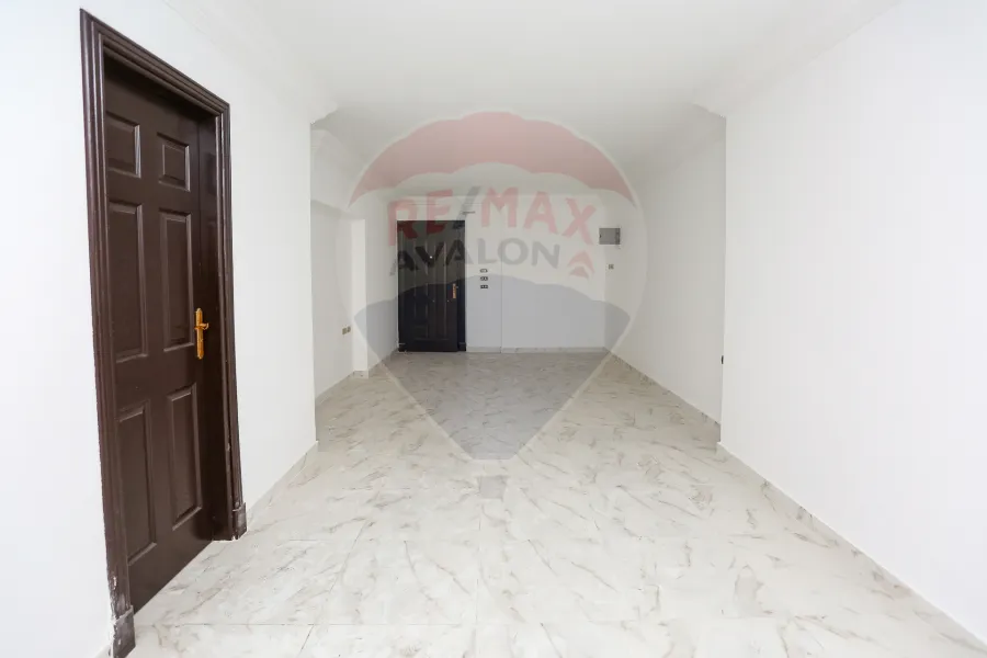 شقة إداري للإيجار 125 م سموحة (ش بهاء الدين الغتوري)