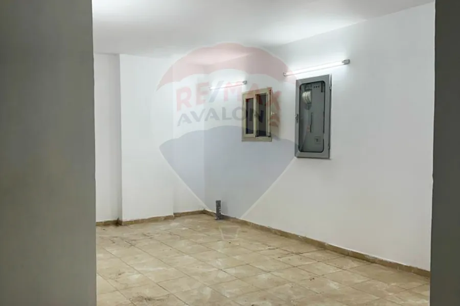 مقر تجاري واداري للبيع 75 م بولكلي (لافيزون)