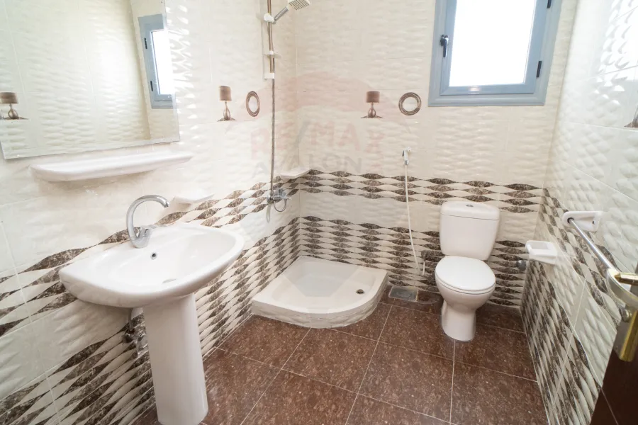 Villa for Sale 330 m King Maryot (Banks area)