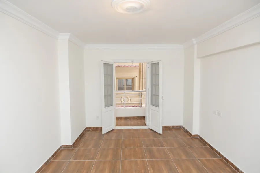 Apartment for sale 200m KafrAbdo- Behind Saray Market Sain Geiny