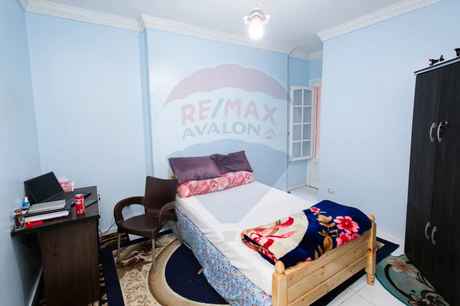 شقه للبيع  155 م كامب شيزار (خطوات من كليه الهندسة)