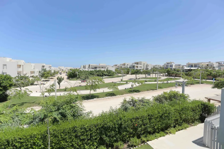 شاليه 3x1 هاسيندا وايت (الساحل الشمالي) - أول علوي وله كابينه خاصه عالبحر واللاجون