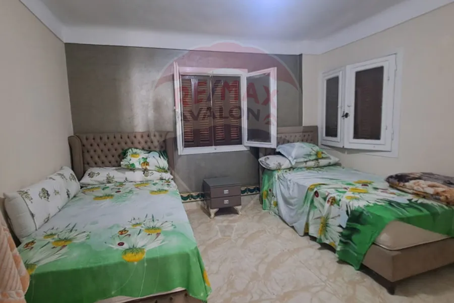 شقة للبيع 120 م ستانلي (على البحر مباشرة)