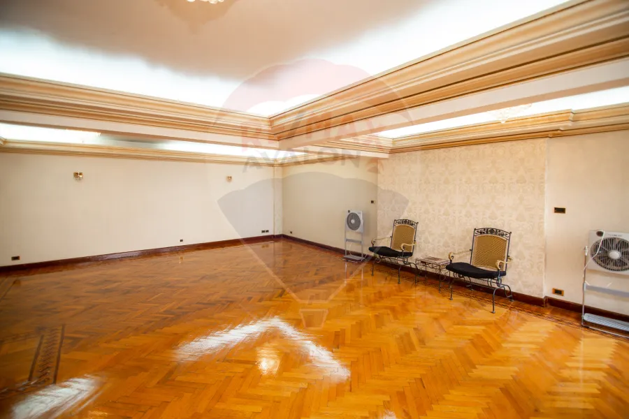 Apartment for sale 270 m Roshdy (Syria St.)