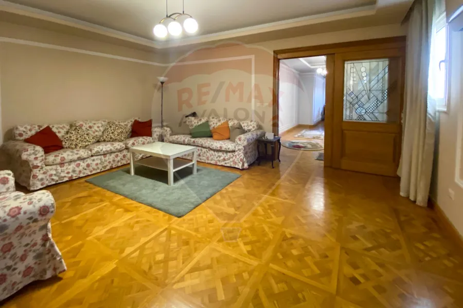 شقة للايجار المفروش 265 م سموحة (ش بهاء الدين الغتوري)