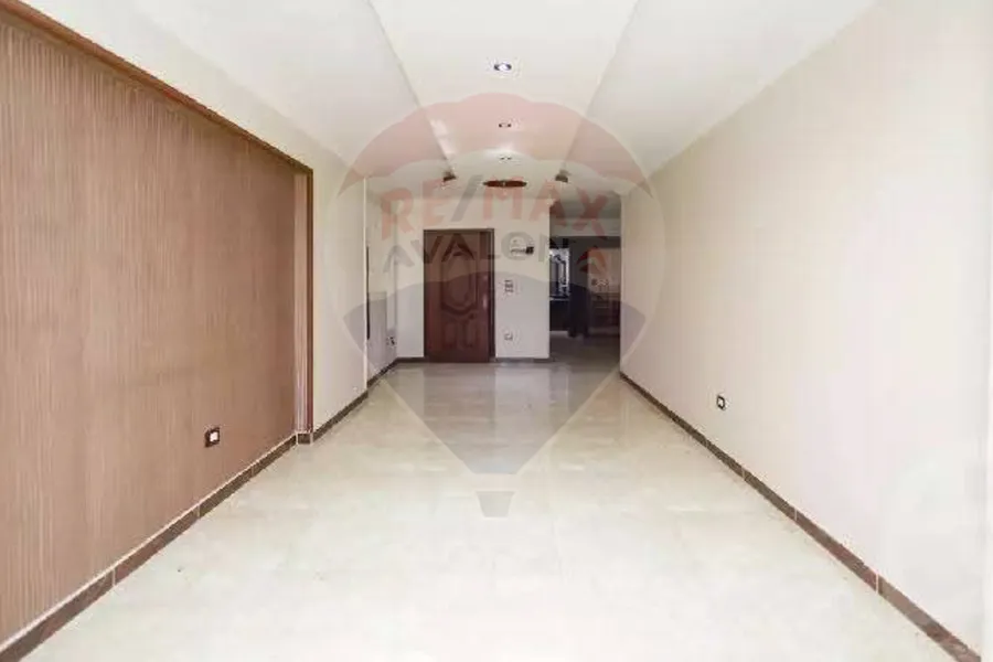 شقة للبيع 115 م سبورتنج (خطوات من الترام)